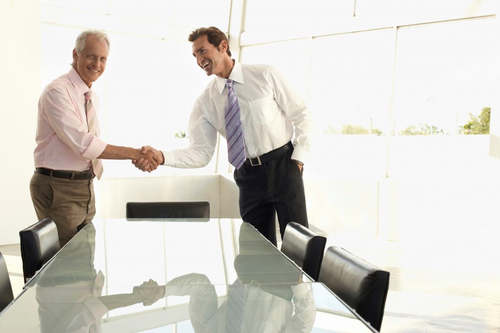 Comment Obliger Un Associé à Vendre Ses Parts Comment céder les parts de sa PME a ses collaborateurs