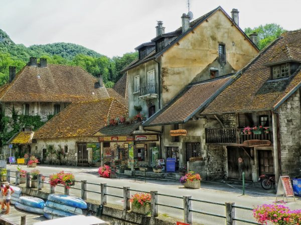 boucherie dans un village